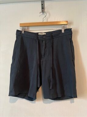 M. Singer Shorts  Flat Front Chino 8” Inseam Preppy Navy Blue Men Sz Medium